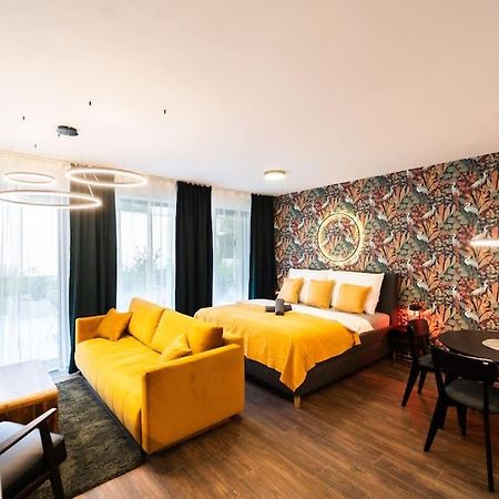 Gold Garden Terrace Apartment ブルノ エクステリア 写真