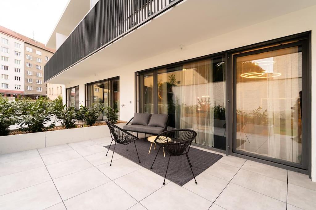 Gold Garden Terrace Apartment ブルノ エクステリア 写真