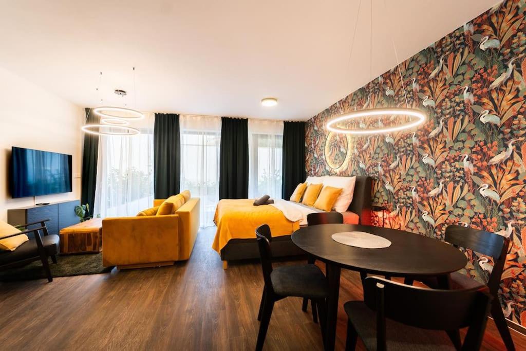 Gold Garden Terrace Apartment ブルノ エクステリア 写真