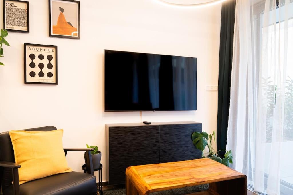 Gold Garden Terrace Apartment ブルノ エクステリア 写真