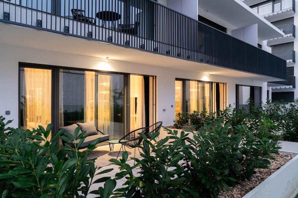 Gold Garden Terrace Apartment ブルノ エクステリア 写真